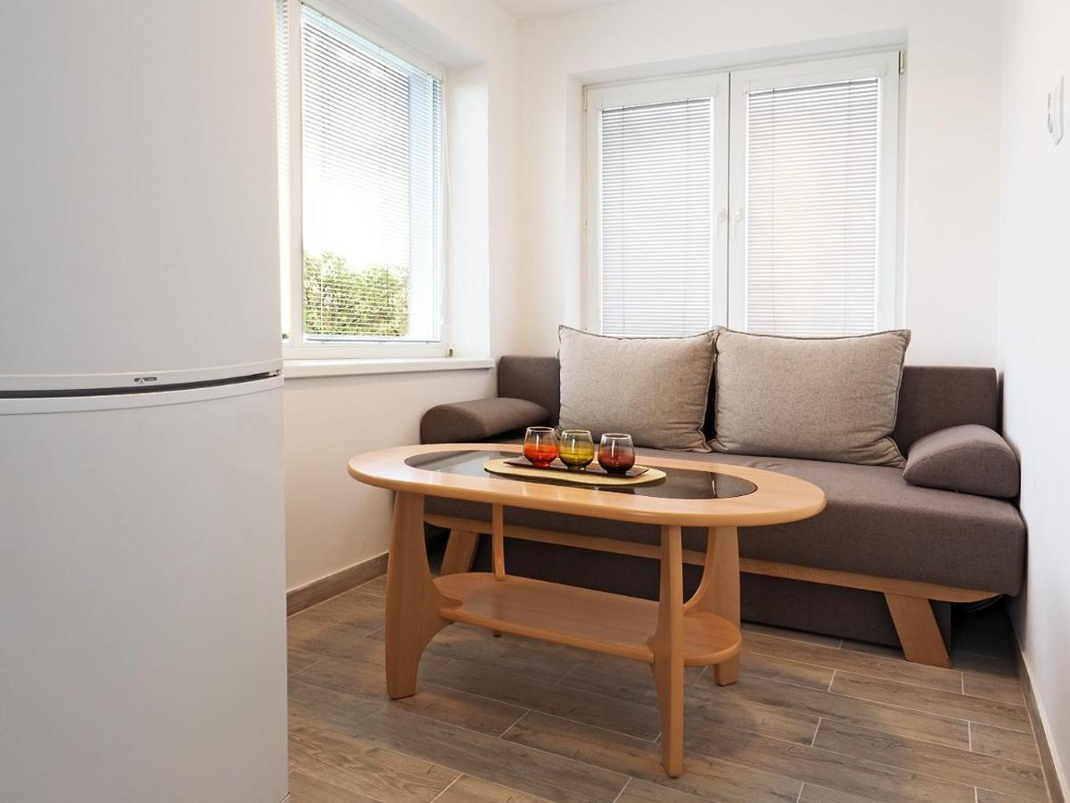 Penzion Kendy Apartamento Mistrin Exterior foto